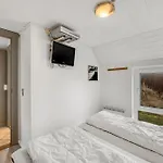 Large Pool House With 6 Person Outdoor 1015 別荘